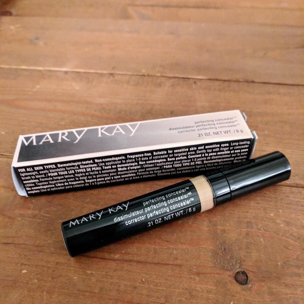 NEW Concealer Deep Beige